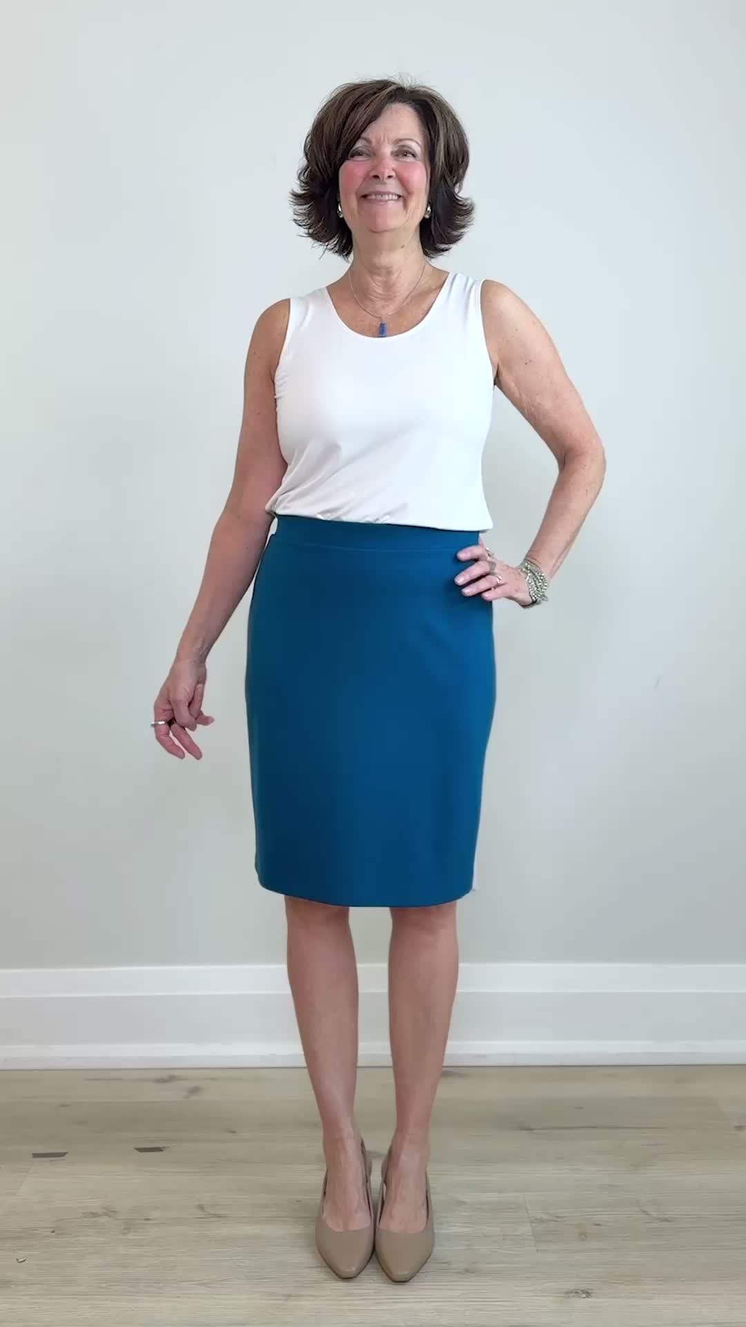 Enid pull-on ponte pencil skirt | Women's Clothing Canada | Miik